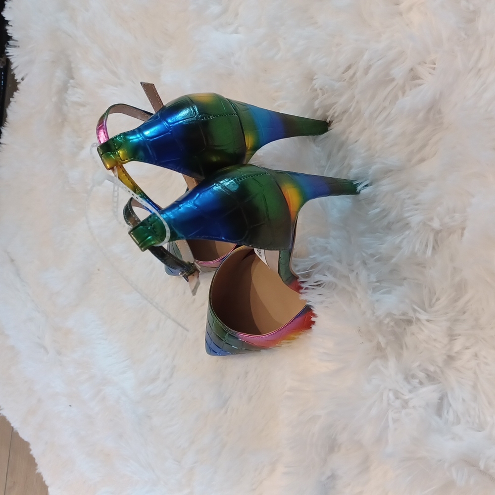 Steve Madden Alisha-R Metallic Rainbow women's Pump High Heels PRIDE MUTI SZS - Picture 9 of 11